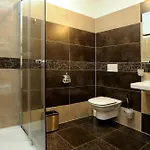 21 3* Ruzova